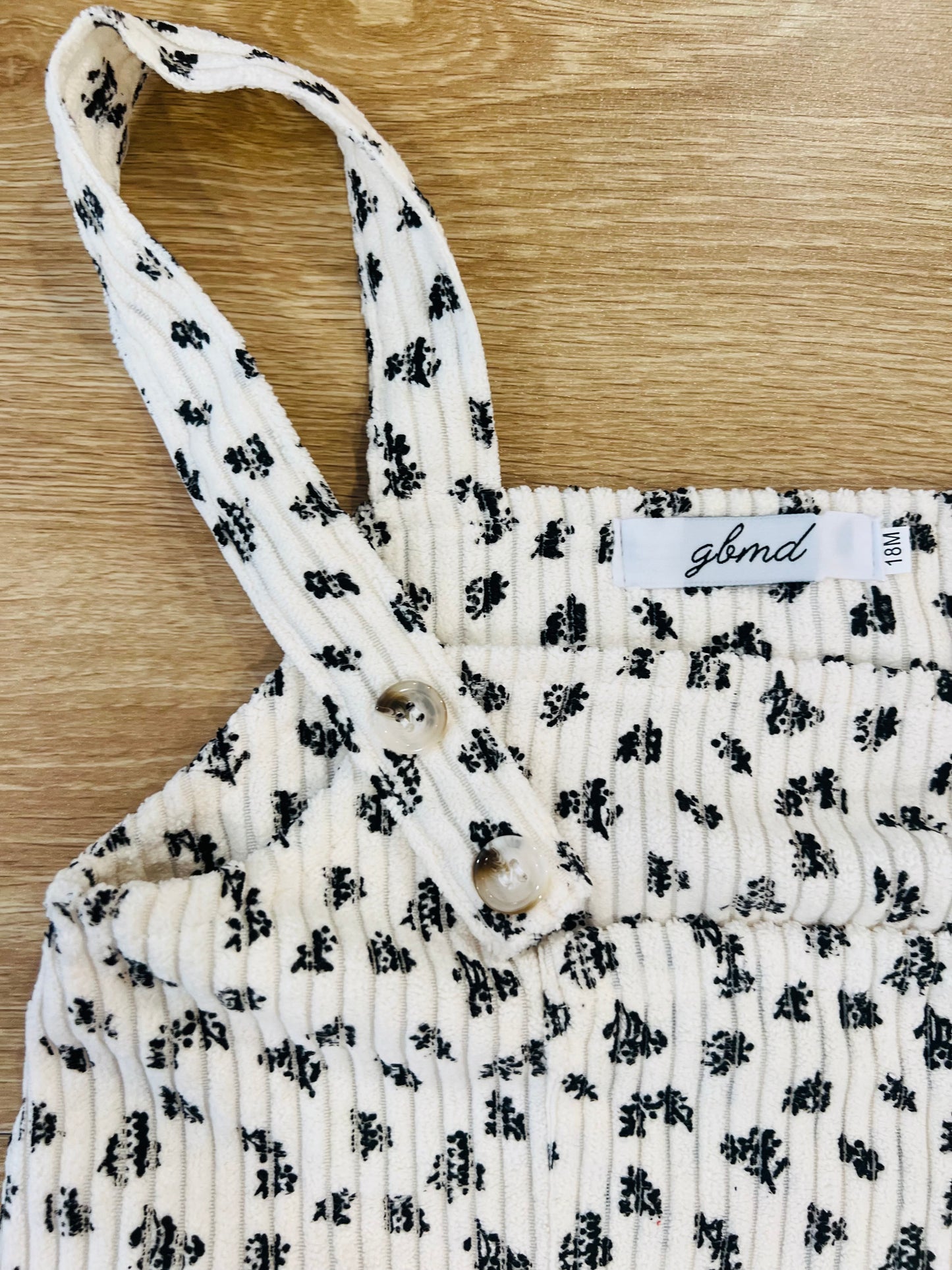 Floral sleeveless overalls