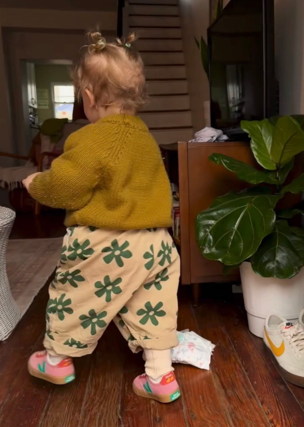 green flower power pants